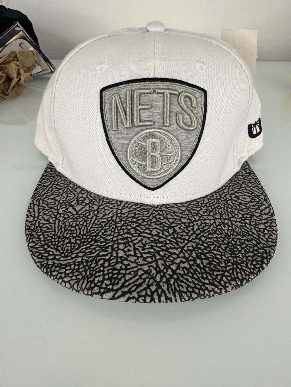 Ultra Game Brooklyn Nets NBA SnapBack Cap White Gray Flat Bill One Size Fits All